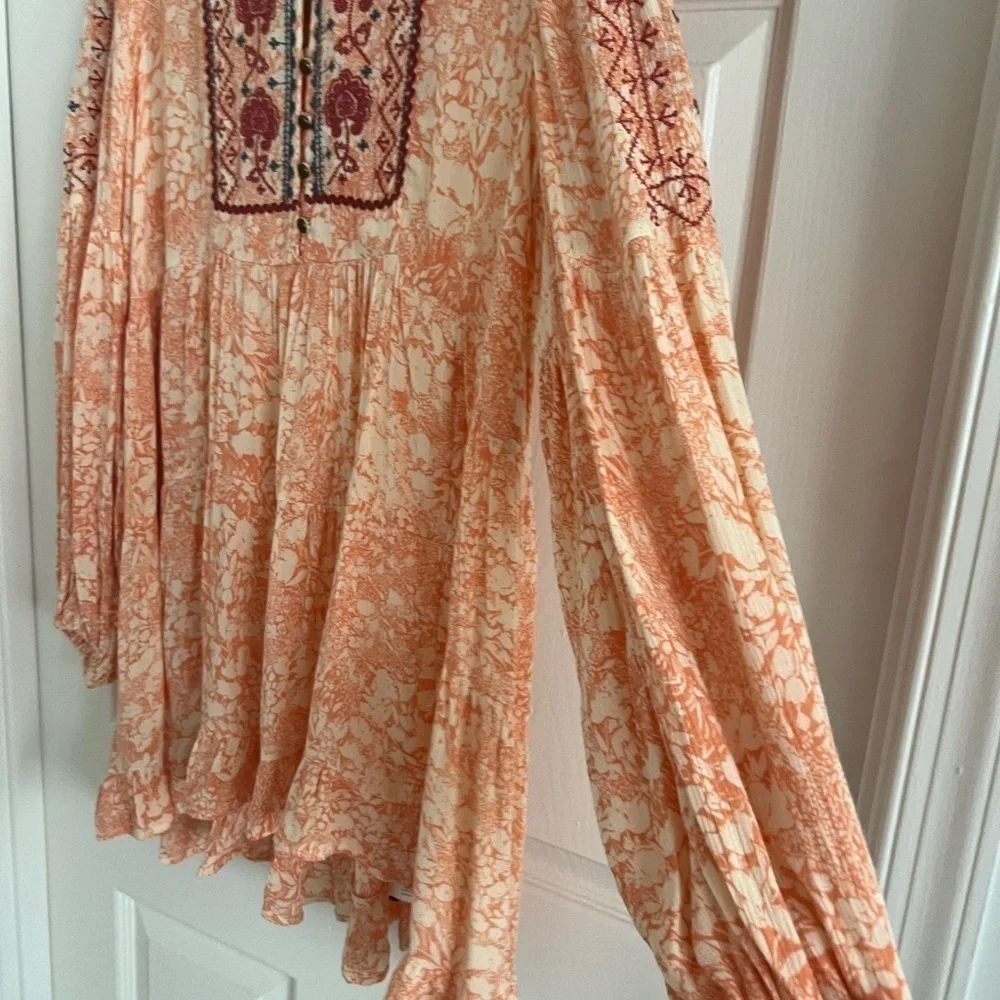 Anthropologie Claudia Embroidered Babydoll Tunic. Flowy. EUC! Size XS. - Picture 7 of 9